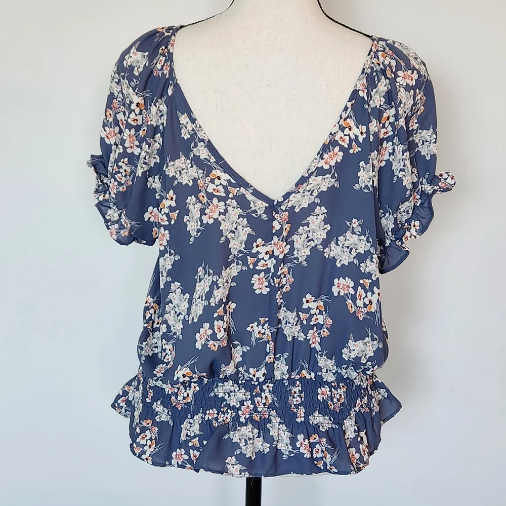 Sienna Sky Boho Puff Sleeve Ruffle Blue Floral V Neck Top Cottagecore M - Picture 5 of 11